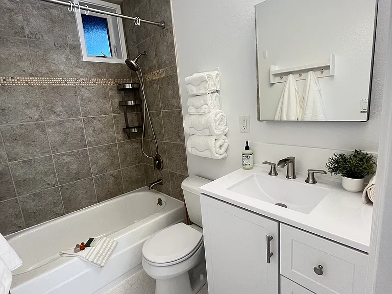100 Kerr Pkwy #36 — Photo 17