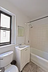 Rented by LEE & ASSOCIATES NYC RESIDENTIAL LLC