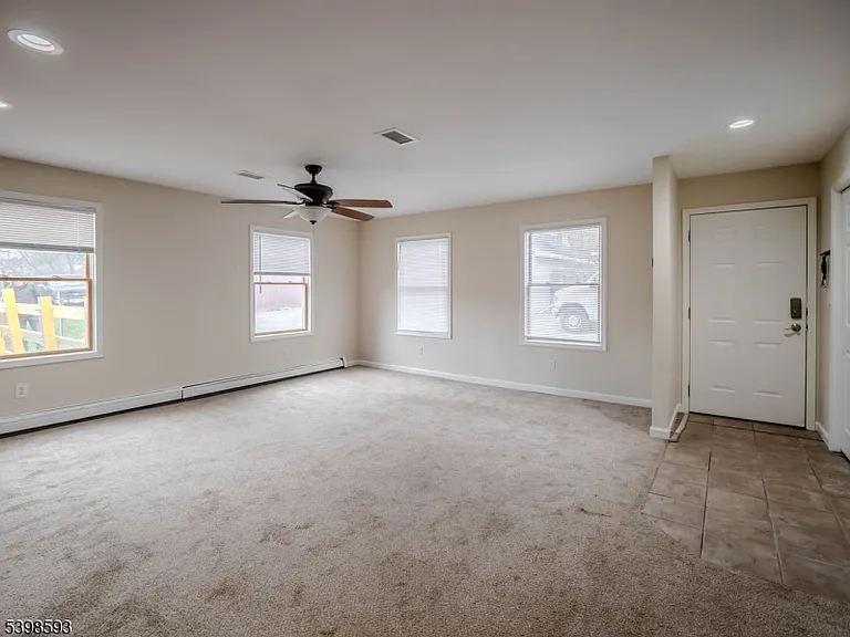 48A Unionville Ave #C — Photo 6