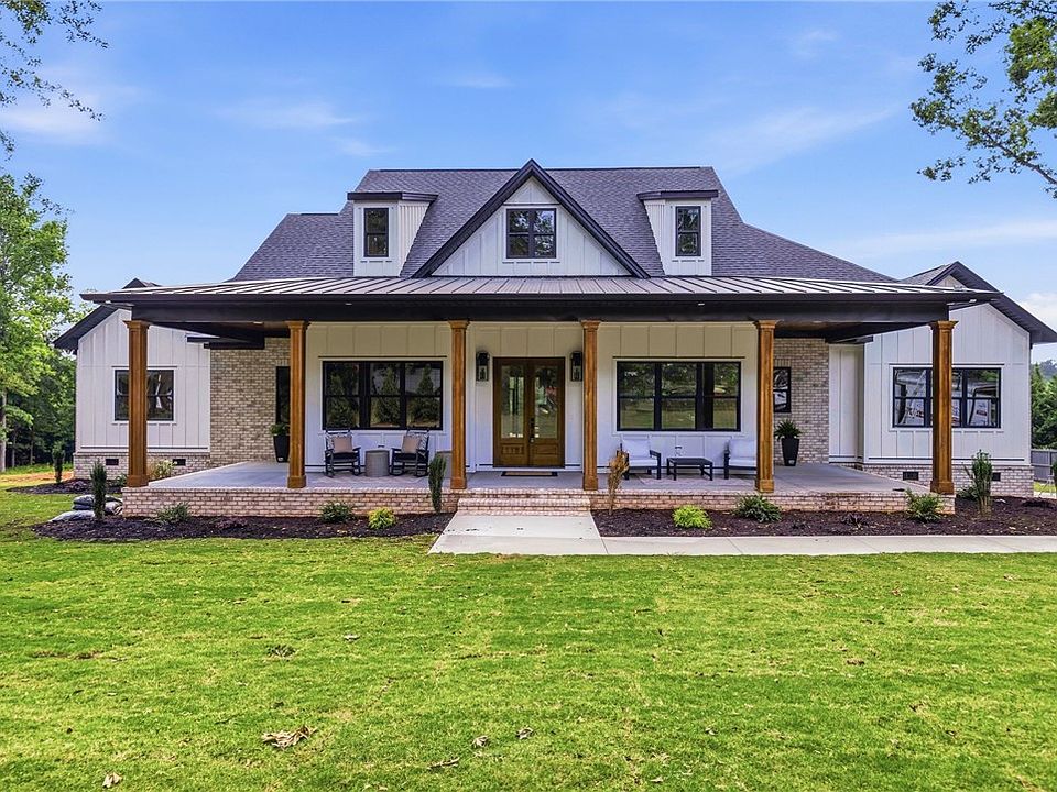 1st image of 118 Crown Oak Ct