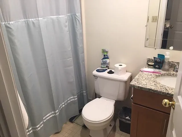 2 bed, 1.5 bath, 950 sqft, $4,200 — Photo 3