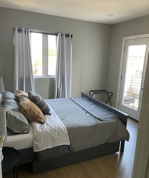 427 N Heliotrope Dr #200 — Photo 10