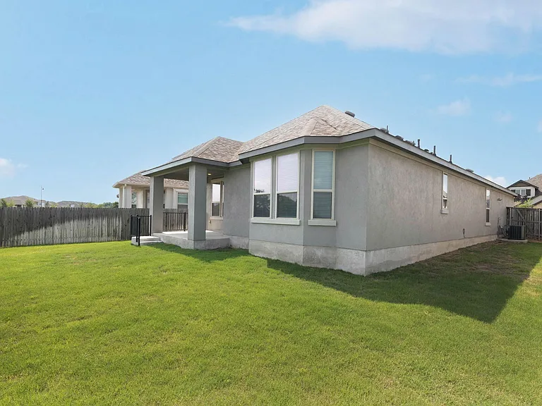 124 Rosebush Dr — Photo 30