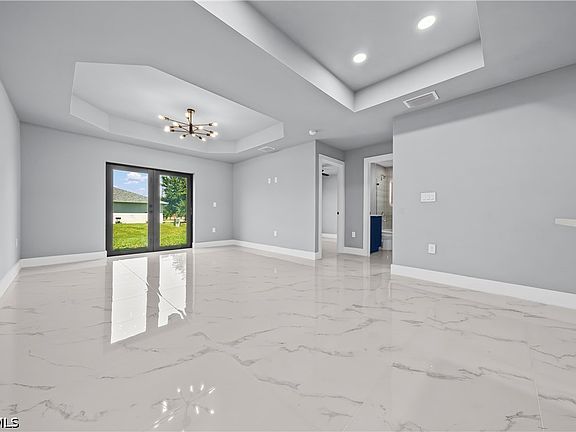 3rd image of 1128/1130 Graystone Ave