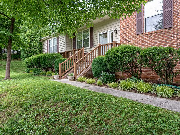 5th image of 1901 Penwood Dr