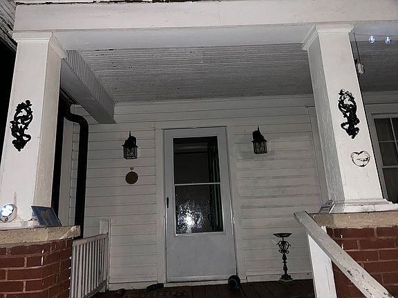 2nd image of 547 Campbells Creek Dr