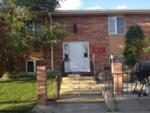4th image of 303 S Grant St APT 31