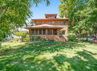 2202 Oakland Dr, Kalamazoo, MI 49008