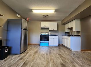 716 S Randolph St #201, Champaign, IL 61820
