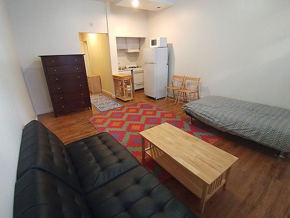 5th image of 240 W 16th St #A