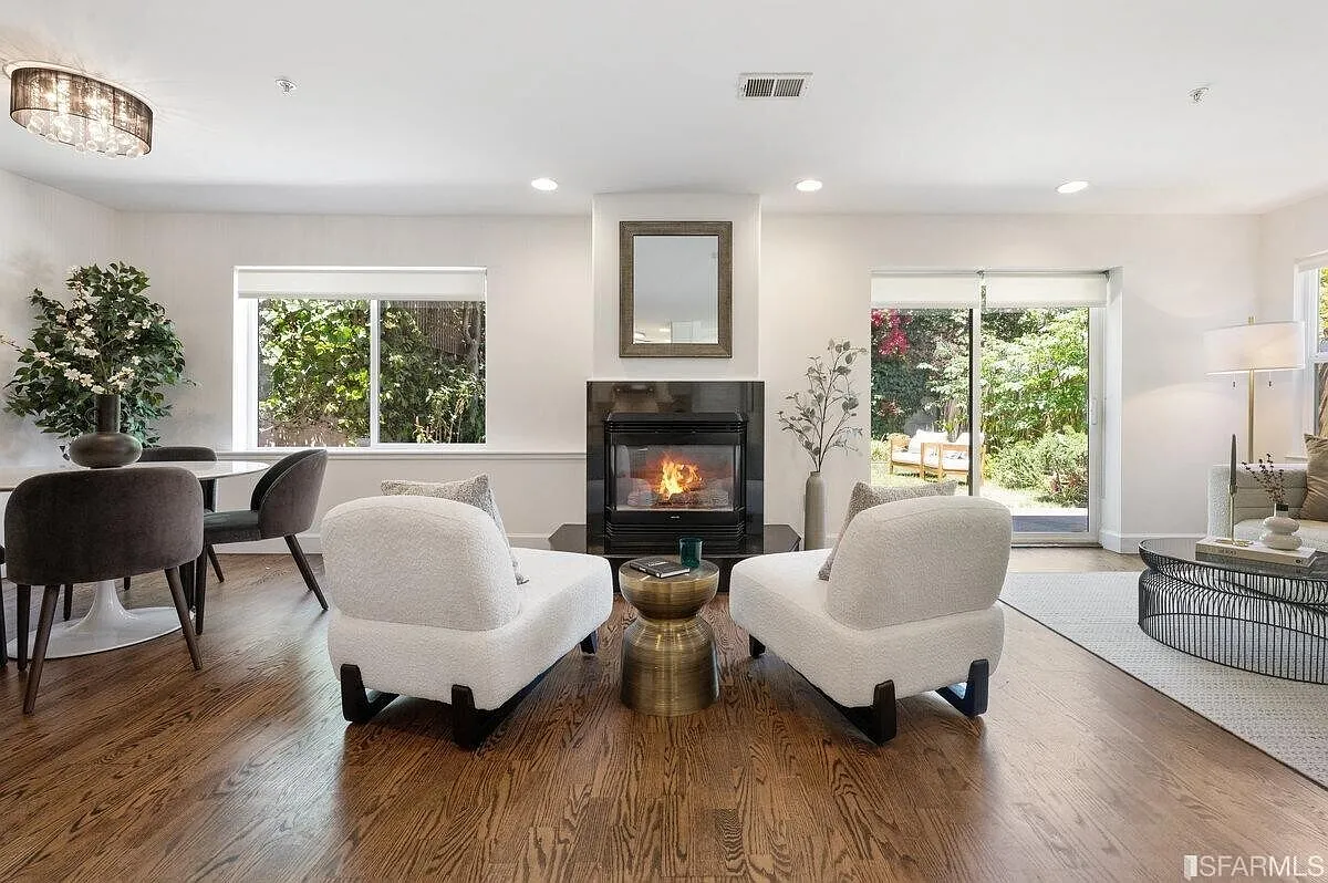2 bed, 2.0 bath, 1273 sqft, $6,850 — Photo 1