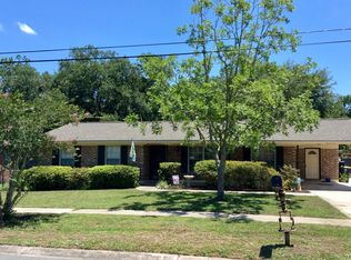 8340 Red Holly Ln, Jacksonville, FL 32221