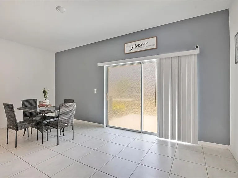 2986 Canary Ave — Photo 4