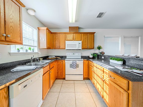 5th image of 1925 Nena Hills Dr