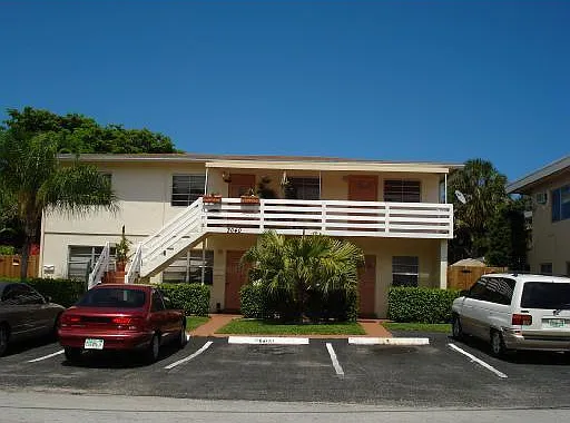 3040 NE 21st Ave #4 — Photo 2