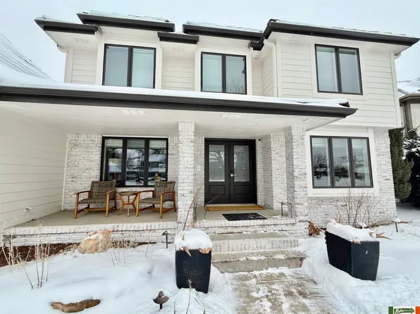 1677 S 152nd St, Omaha, NE 68144