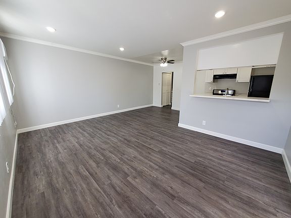 2nd image of 1253 N Las Palmas Ave #9