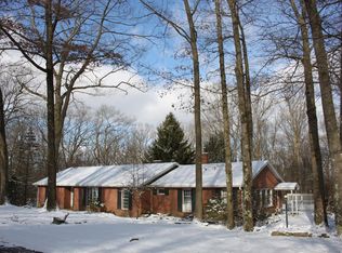 657 Forest Ln, Franklin, PA 16323