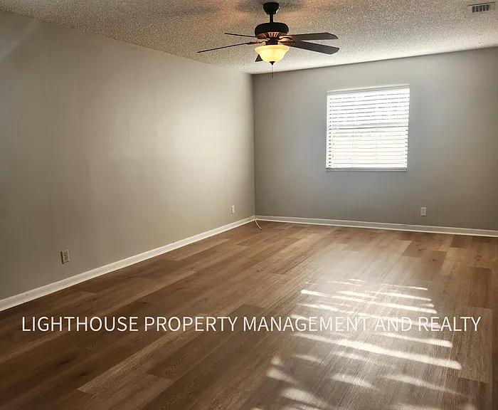 916 Penman Rd — Photo 16