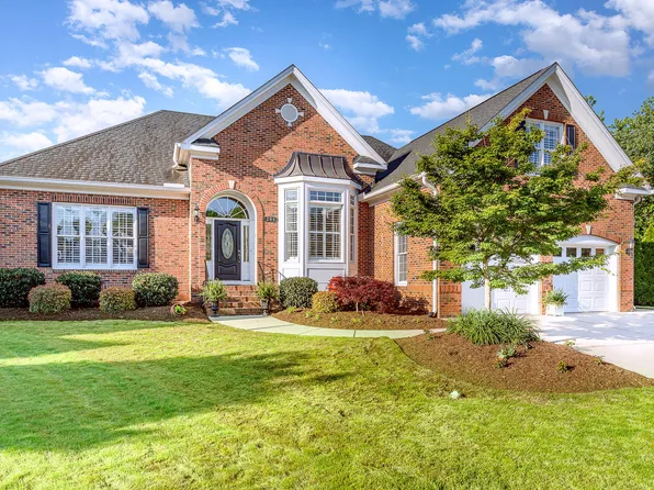 204 Temple Gate Dr, Cary, NC 27518