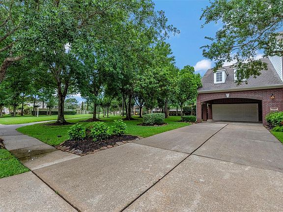 Beautiful 4 bed 3.5 bath home with pool,spa,game room, and media room and so much more