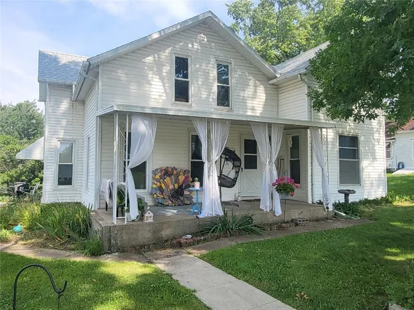 609 1st Ave NW, Mount Vernon, IA 52314