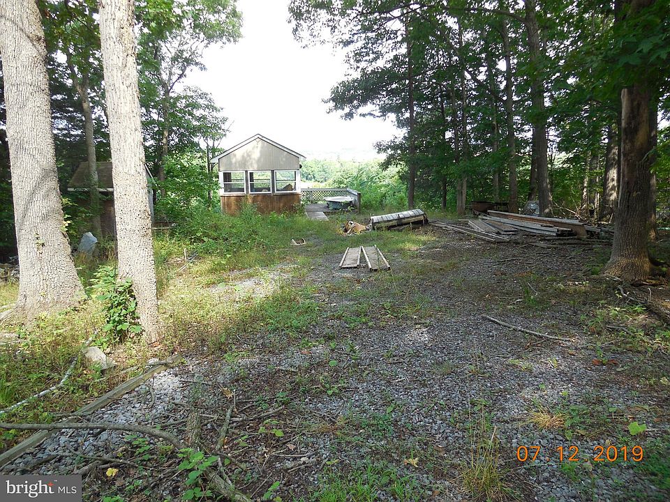 1st image of 3 River Bluff Dr