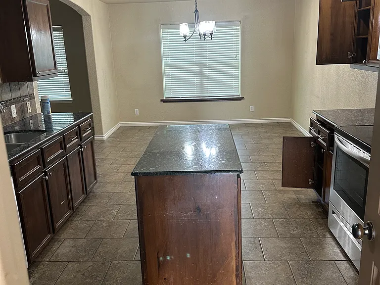 703 W Gemini Ln — Photo 16