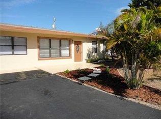 1425 NE 30th Ct, Pompano Beach, FL 33064