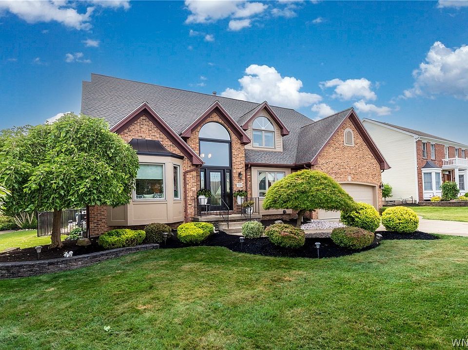 1st image of 5521 Country Club Ln