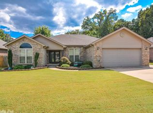 13 Eagle Point Dr, Sherwood, AR 72120