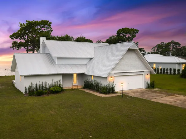 2208 Bay Grove Rd, Freeport, FL 32439