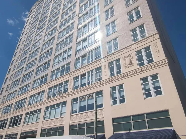 1100 Vine St APT 1009, Philadelphia, PA 19107