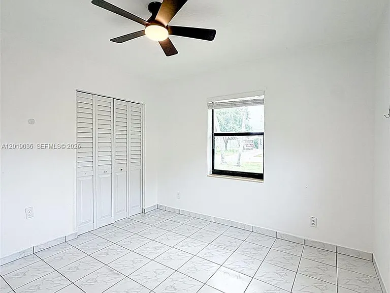 240 NW 36th St — Photo 13