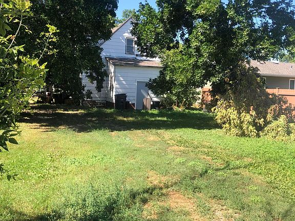 4th image of 410 1st St NW