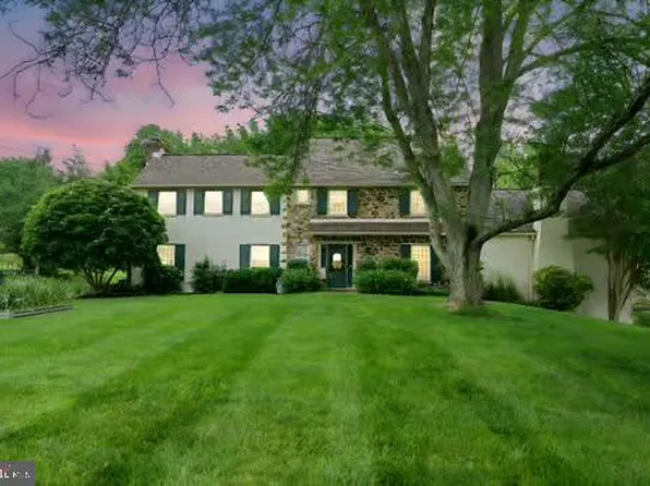 4105 Meadow Ln, Newtown Square, PA 19073