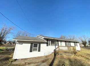 517 S Oak St, Mountain Grove, MO 65711