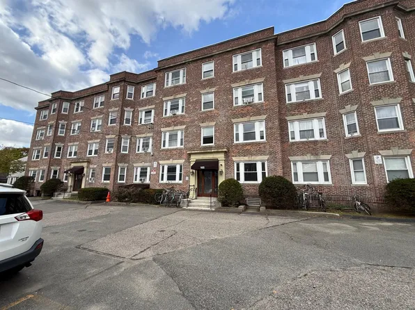 105 Norfolk St APT 1, Cambridge, MA 02139