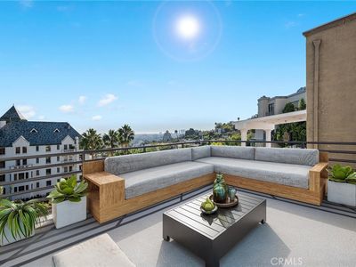 8246 Woodshill Trl, Los Angeles, CA, 90069