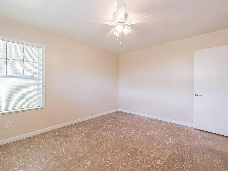 4113 Edison St — Photo 17