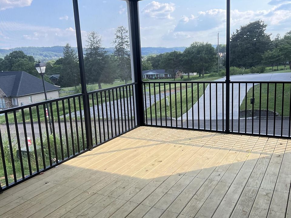2nd image of 3804 Honeytree Ln