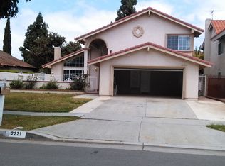 2221 W Adams St, Santa Ana, CA 92704