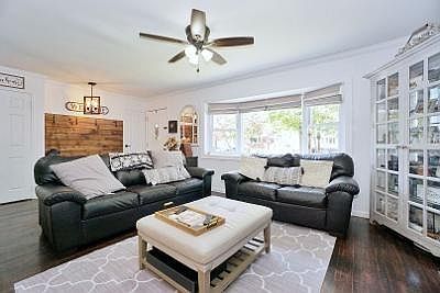 3rd image of 38 Osage Ln