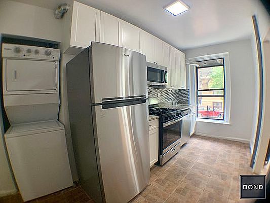 2nd image of 820 W 180th St APT 1