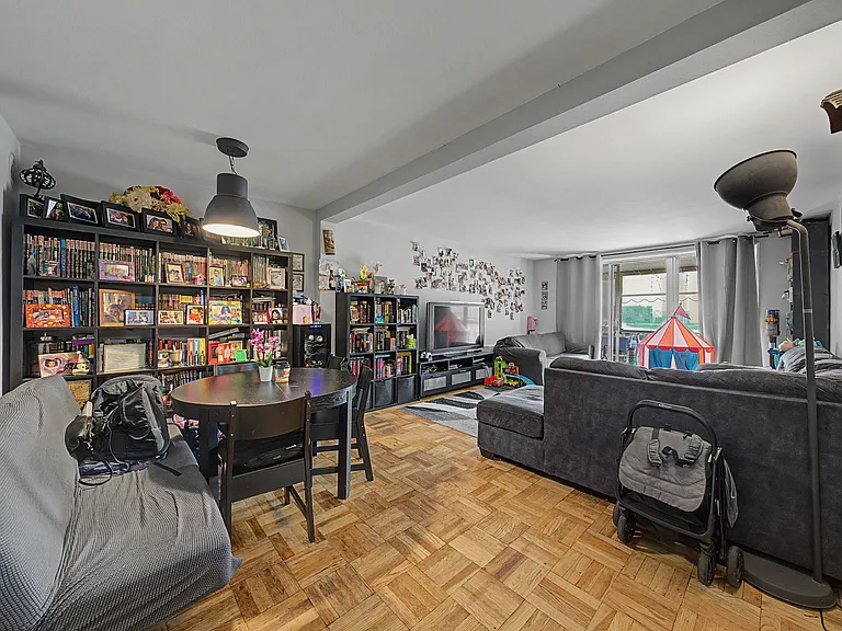 2000 Linwood Ave #10R — Photo 3