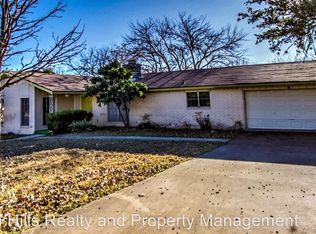 114 Oakview Dr W, Ingram, TX 78025