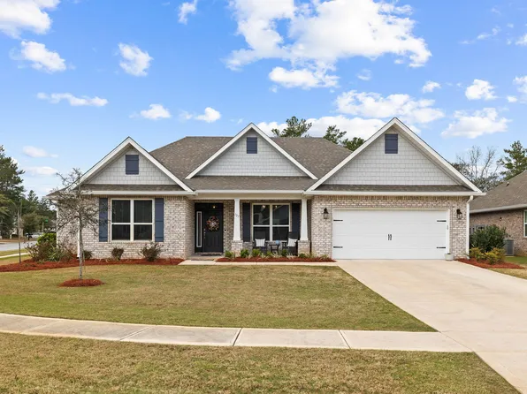 137 Autumn Ave, Freeport, FL 32439