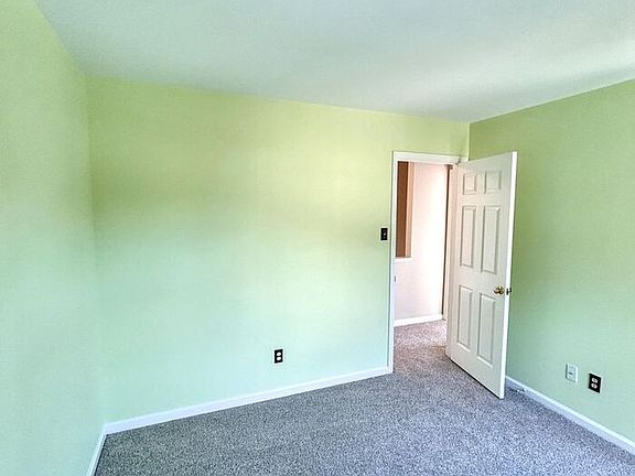 3rd image of 6005 Almond Creek North Ln