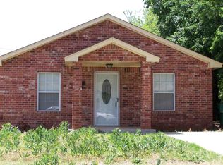214 E Nebraska St, Walters, OK 73572