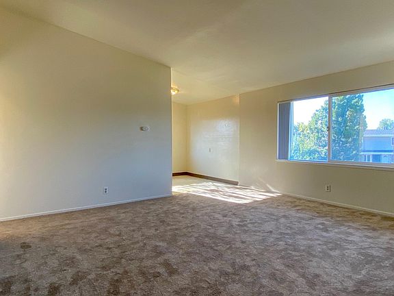 2nd image of 610 Alpha Ct APT C